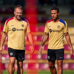 Why has Thiago Alcântara already left as Barcelona assistant coach after less than a month?