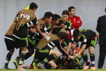 México avanza a cuartos de final.