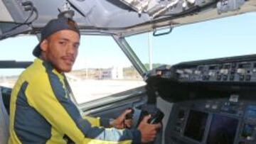 VILLARREAL CF
ENTREVISTA A JONATHAN DOS SANTOS
CABINA AVION