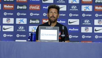 Simeone en rueda de prensa.