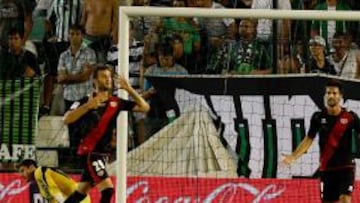 Baptistao celebra su gol ante el Betis.