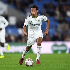 Leeds United announce official agreement for 49ers Enterprises to take over the club