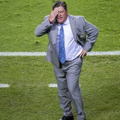 Miguel Herrera a reportero: 'Si me faltas al respeto me voy'