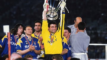 Champions League (Juventus 1996) y Campeón del Mundo con Italia en 2006