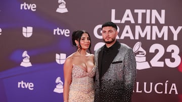 Lola Romero y Omar Montes durante el photocall previo a la gala de entrega de los Latin Grammy 2023, en el Palacio de Congresos de Sevilla, a 16 de noviembre de 2023, en Sevilla, Andalucía (España). Sevilla acoge hoy la 24ª edición de los Grammy Latinos, galardones que reconocen la excelencia artística y técnica de la música iberoamericana. Es la primera vez desde el año 2000 en que los Latin Grammy se celebran fuera de Estados Unidos y también en que la entrega de premios se emite internacionalmente. La gala se puede seguir a través de La 1 y RTVE Play.
16 NOVIEMBRE 2023
Rocío Ruz / Europa Press
16/11/2023