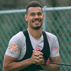 Tigres hace oficial venta de Timothée Kolo al Saint-Étienne