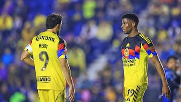 Henry Martin and Jose Zuniga of America during the 4th round match between America and Queretaro as part of the Liga BBVA MX, Torneo Apertura 2025 at Ciudad de Los Deportes Stadium, on August 09, 2025 in Mexico City, Mexico.