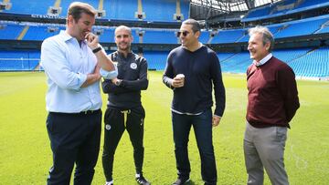 El director general del Manchester City, Ferran Soriano; el entrenador, Pep Guardiola; el presidente, Khaldoo Al Mubarak; y el director deportivo, Txiki Begiristain.