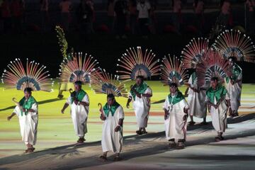 La delegación de Colombia en los Juegos Sudamericanos desfiló en la inauguración de las justas con Fabián Puerta como abanderado.