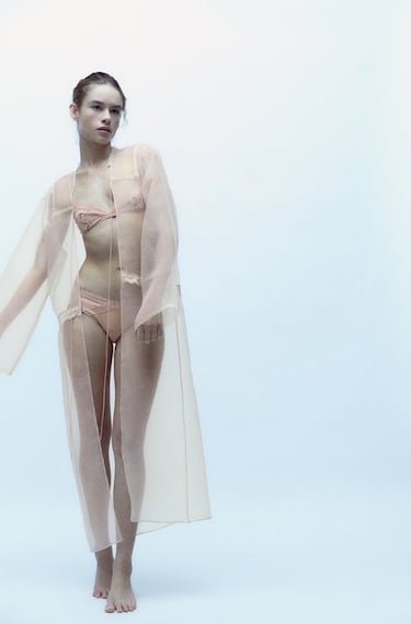 Zara vuelve a sus orgenes y relanza su prenda ms icnica