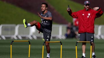 Thiago deja el entrenamiento por una lesión en el muslo