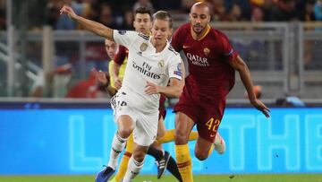 Marcos Llorente y Nzonzi en un partido entre el Real Madrid y el Roma.