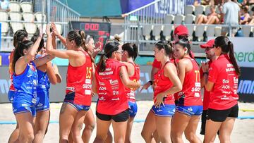 Selección española femenina de balonmano playa.