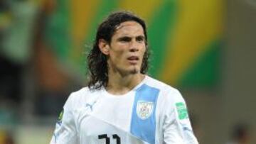 Radio Marte: El Nápoles acepta la oferta del Chelsea por Cavani