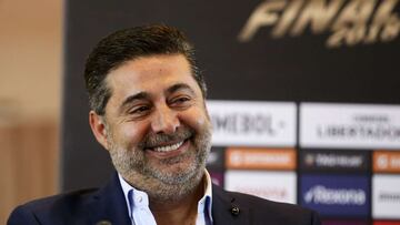 Angelici rompió el silencio y apuntó contra Ameal