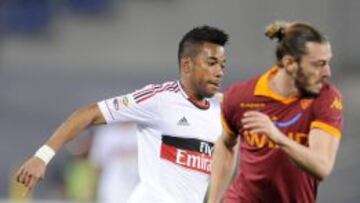 Robinho jugando contra la Roma