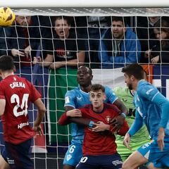 Budimir hunde a un Almería sin alma en El Sadar