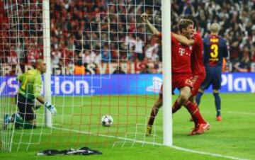 Semifinal ida. 1-0 Thomas Muller celebra el primer gol.