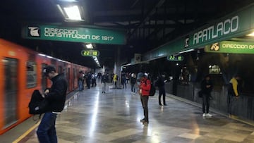 Sigue paralizada la línea 8 del Metro CDMX por las inundaciones que dejaron las intensas lluvias.