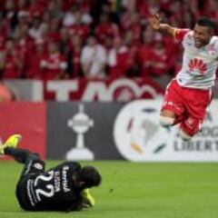 Morelo: El árbitro nos metió; los brasileros pesan en la Copa