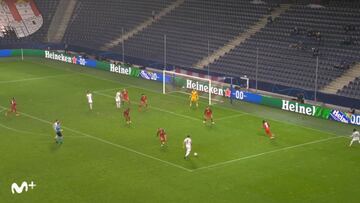 Ves a Lewandowski y luego a otros supuestos delanteros top y es otra liga: el 2-5 es caviar...