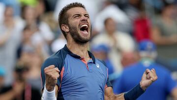 MASON, OHIO - AUGUST 21: Borna Coric of Croatiacelebrates his win over Stefanos Tsitsipas of Greece during the men's final of the Western & Southern Open at Lindner Family Tennis Center on August 21, 2022 in Mason, Ohio.   Matthew Stockman/Getty Images/AFP
== FOR NEWSPAPERS, INTERNET, TELCOS & TELEVISION USE ONLY ==