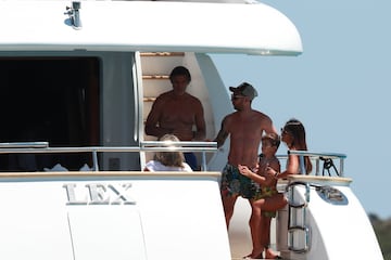 Messi y Suárez de vacaciones con sus familias en Ibiza