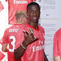 El Madrid aspira a cobrar más de 100 millones al año de Adidas