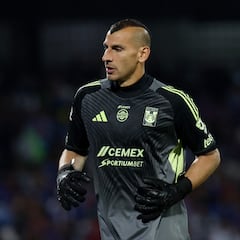 Nahuel Guzmán hace historia y supera el récord de Miguel Marín en finales