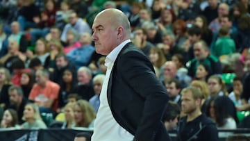 El entrenador del Bilbao Basket habló del retorno de Ricky Rubio, del que ha dicho que es “una persona espectacular”.