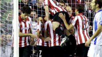 Más pitos que aplausos