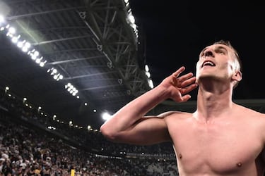 El perfil del pretendido Milik, insolente y fumador a los 6 años