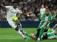 Momento del partido de LaLiga EA Sports entre Madrid y Betis.