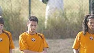 <b>LOS CRACKS DE RIJKAARD. </b>Leo Messi (izquierda) y Ronaldinho son los jugadores que más expectación despiertan en la pretemporada.