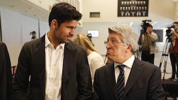 Diego Costa junto a Enrique Cerezo.