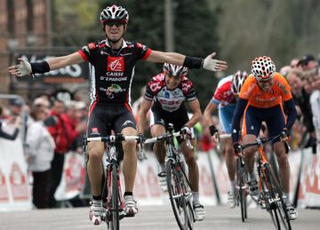 Valverde irrumpi車 victorioso en las cl芍sicas de las Ardenas en 2006. Aquel a?o se anot車 Flecha Valona y Lieja por primera vez. Se trata del corredor m芍s dobletes en la historia del Tr赤ptico: se llev車 Flecha y Lieja en 2006, 2015 y 2017. En ambas citas comenz車 un bello idilio que nunca se vio recompensado en la Amstel Gold Race, que no ha logrado ganar todav赤a.