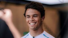 De Vries se sube al F1 de Hamilton