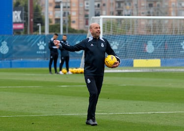 Manolo González contra Ferran Costa: barro parece, plata es