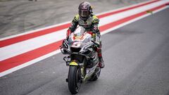 Zarco saliendo del pit lane en el GP de Austria 2020.