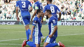 Borja Iglesias, junto a Juanmi. 