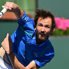 Medvedev, sobre Alcaraz: “No creo que haya nadie que pueda golpear tan fuerte y con tanto efecto”