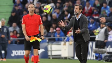 Quique S¨¢nchez Flores durante el partido del viernes entre el Getafe y el Mallorca.