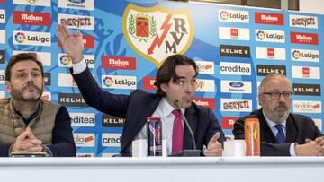 Raul Martín Presa durante la rueda de prensa de este domingo en el Estadio de Vallecas.