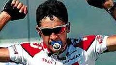 Sastre se hace mayor