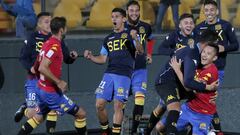 La insólita lesión de Gustavo Canales tras festejar un gol