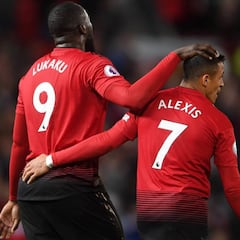 Alexis salva a Mourinho