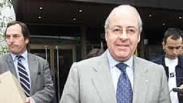 Martínez-Rovira abrirá las puertas del club a Núñez y Cruyff