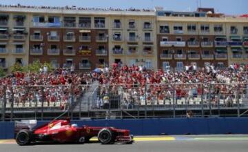 Alonso logra una memorable victoria en Valencia tras salir undécimo.