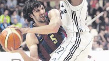 <b>ENGAÑOSO. </b>Al conrario que en esta imagen, fue Basile quien frenó casi siempre a Bullock.