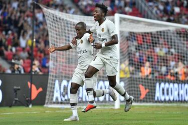 Tuchel: "I've spoken to Cavani, he wants to stay at PSG..."